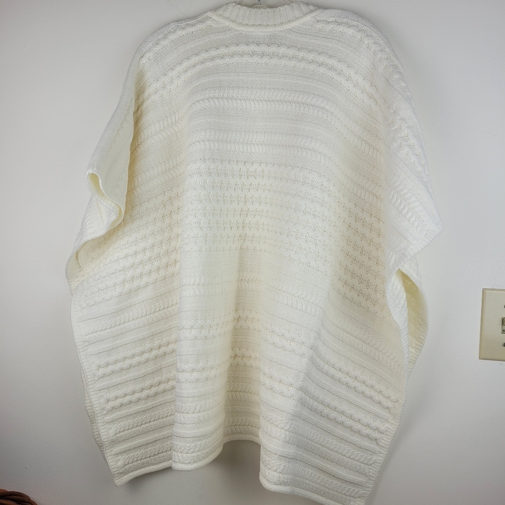 Cabi ivory cable knit V neck poncho fisherman quiet luxury neutral festival OS - Picture 4 of 10